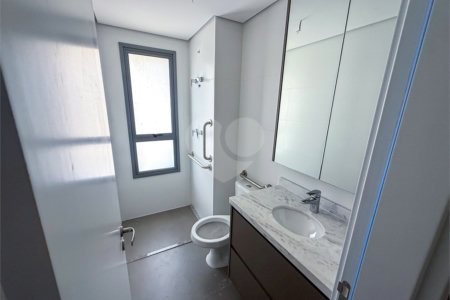 Apartamento à venda com 3 suítes em Sumarezinho, São Paulo, SP