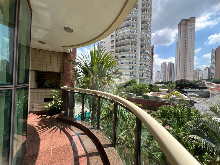 Apartamento à venda com 4 quartos, sendo 2 suítes, em Jardim Anália Franco, São Paulo, SP