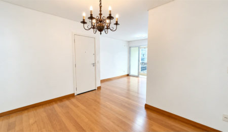 Apartamento à venda com 3 quartos, sendo 1 suíte,  em Jardim das Acácias, São Paulo, SP