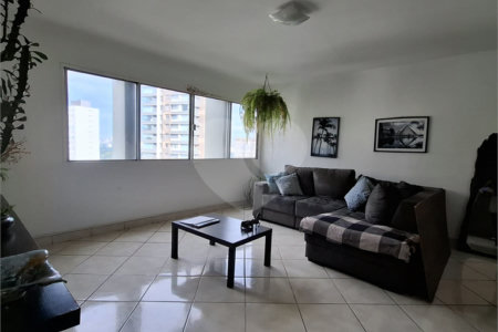 Apartamento à venda com 2 quartos em Cerqueira César, São Paulo, SP