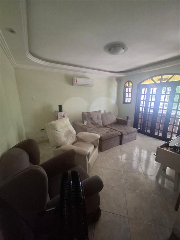 Casa à venda com 5 quartos, sendo 4 suítes, em Campo Grande, Rio de Janeiro, RJ