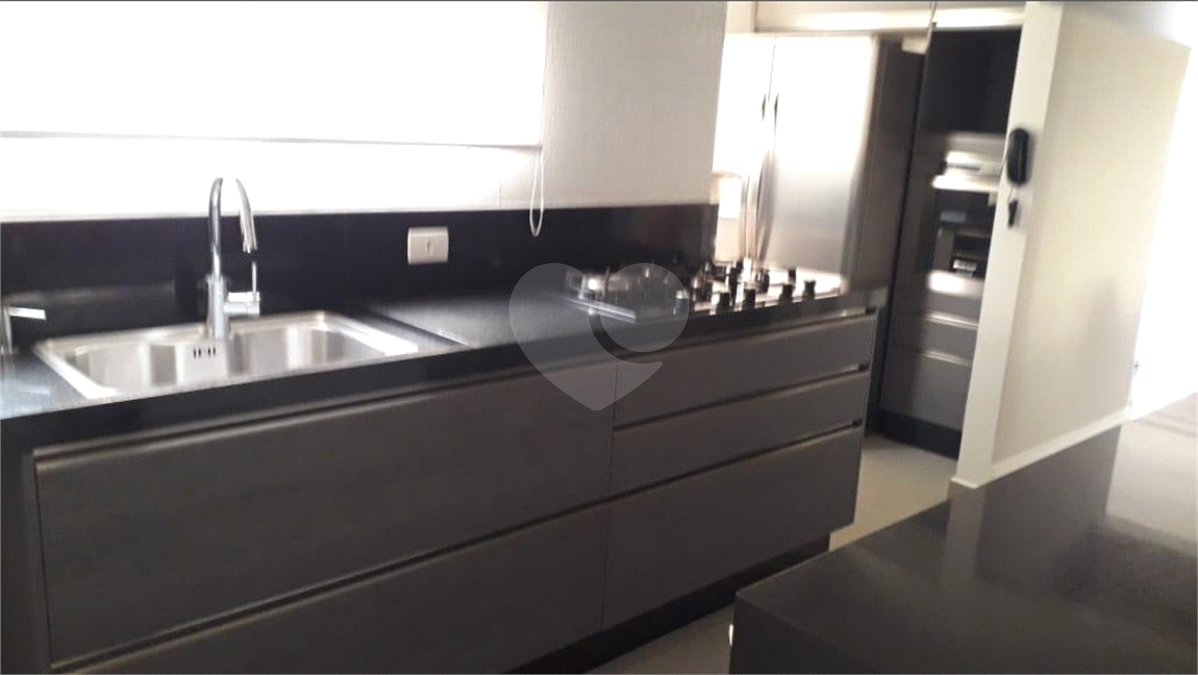 Apartamento à venda com 3 quartos, sendo 1 suíte, no Centro, São Bernardo do Campo, SP