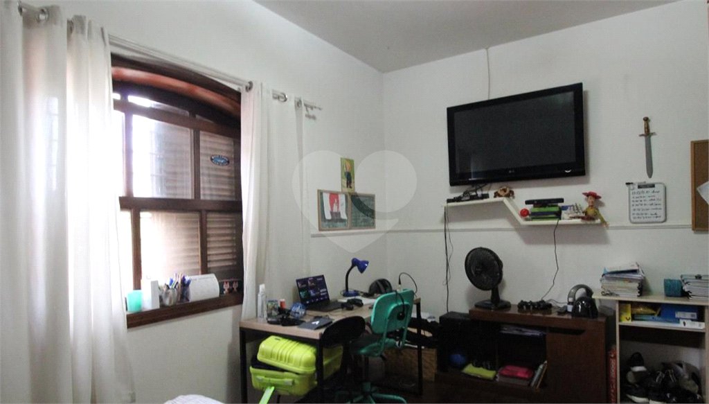 Sobrado à venda com 4 suítes em Vila Cordeiro, São Paulo, SP