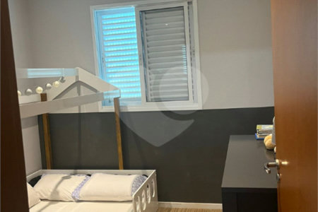Casa à venda com 3 quartos, sendo 1 suíte, no condomínio Vilagio Vista Real, Paulínia - SP