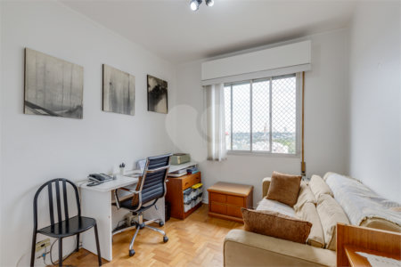 Apartamento à venda com 3 quartos, sendo 1 suíte, em Chácara Santo Antônio (zona Sul), São Paulo, SP