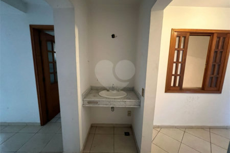 Casa à venda com 3 quartos, sendo 1 suíte, em Vila Vianelo, Jundiaí, SP