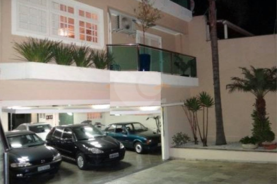 Casa à venda com 4 suítes em Jardim Floresta, São Paulo, SP