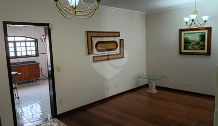 Casa à venda com 3 quartos, sendo 1 suíte,  em Chácara Jafet, Mogi das Cruzes, SP
