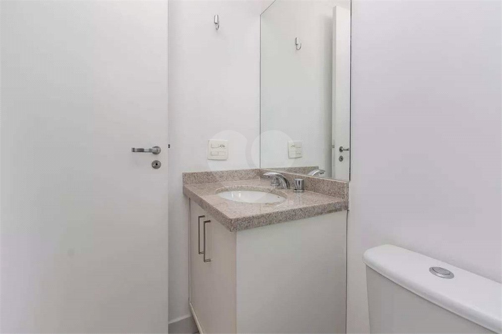 Apartamento à venda com 2 suítes em Vila Cordeiro, São Paulo, SP