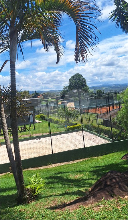 Casa à venda com 4 suítes no condomínio Osato, Atibaia - SP
