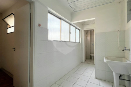 Apartamento à venda com 3 quartos, sendo 1 suíte, em Pinheiros, São Paulo, SP