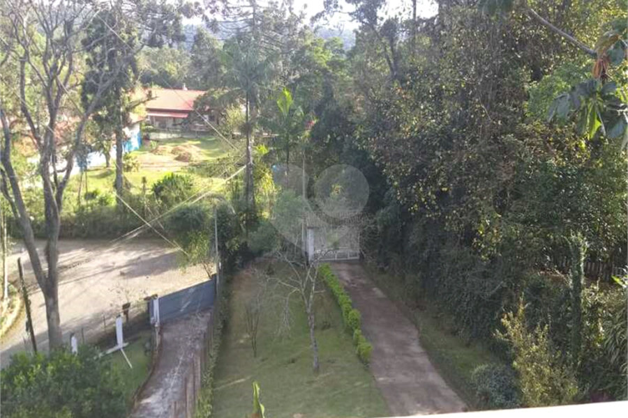 Casa à venda ou para alugar com 3 quartos, sendo 2 suítes, no condomínio Jardim da Montanha I, Mairiporã - SP