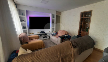 Apartamento à venda com 3 quartos, sendo 1 suíte, em Vila Santo Antônio, Guarulhos, SP