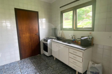 Casa à venda com 4 suítes no condomínio Vale da Santa Fé, Vinhedo - SP