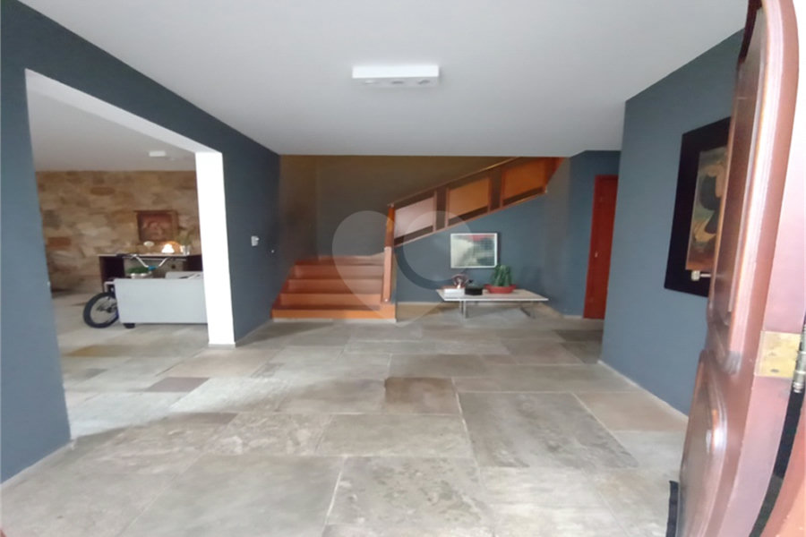 Casa à venda com 4 quartos, sendo 1 suíte, em Santana, São Paulo, SP