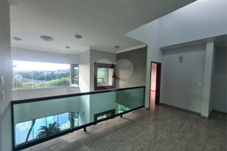 Casa à venda com 4 quartos, sendo 2 suítes, no condomínio Bosque de Grevilea, Vinhedo - SP