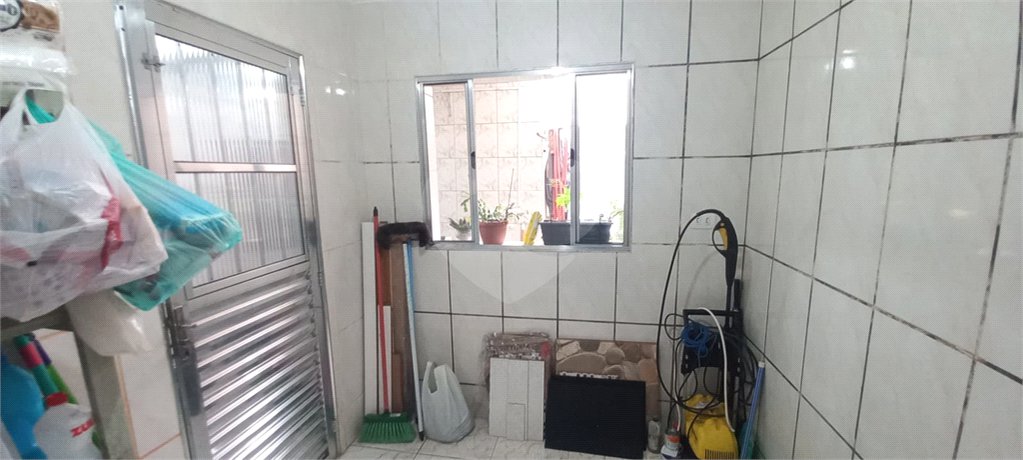 Sobrado à venda com 3 quartos, sendo 1 suíte,  em Tremembé, São Paulo, SP