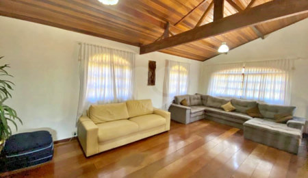 Chácara à venda com 3 quartos, sendo 1 suíte,  em Monterrey, Louveira, SP