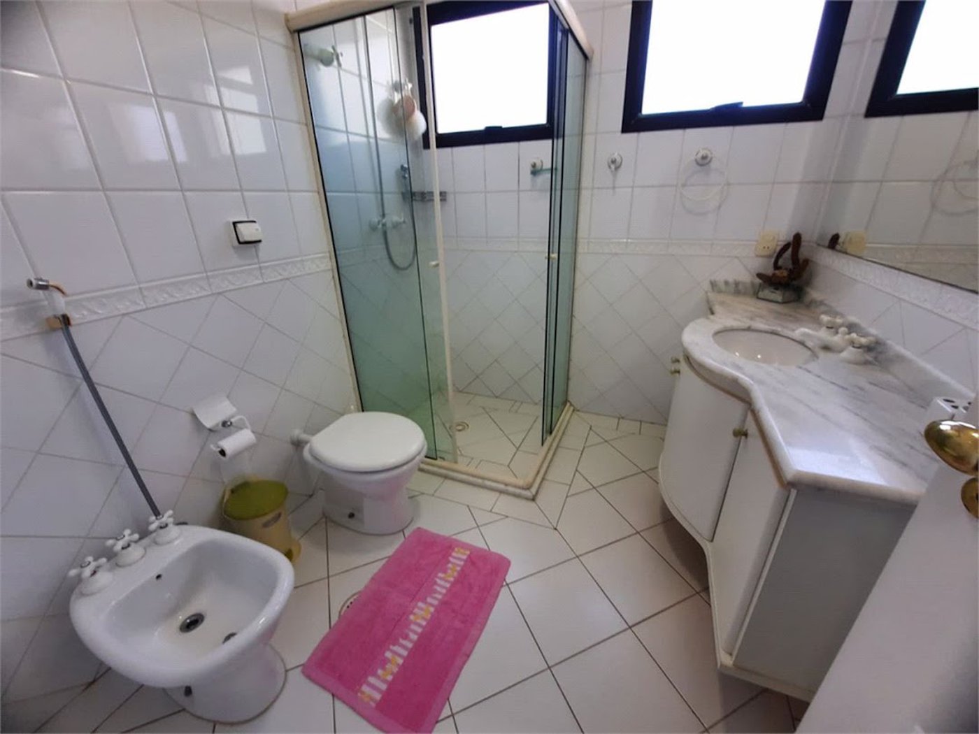 Apartamento Residencial à venda, Balneário Cidade Atlântica, Guarujá - AP1137.
