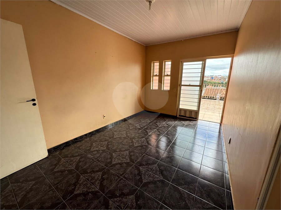 Casa à venda ou para alugar com 2 quartos, sendo 1 suíte, em Jardim Fogaça, Itapetininga, SP