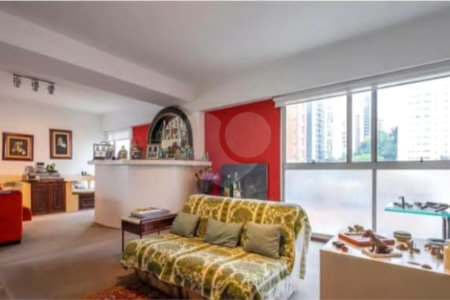 Apartamento à venda com 3 quartos, sendo 1 suíte, em Paraíso, São Paulo, SP
