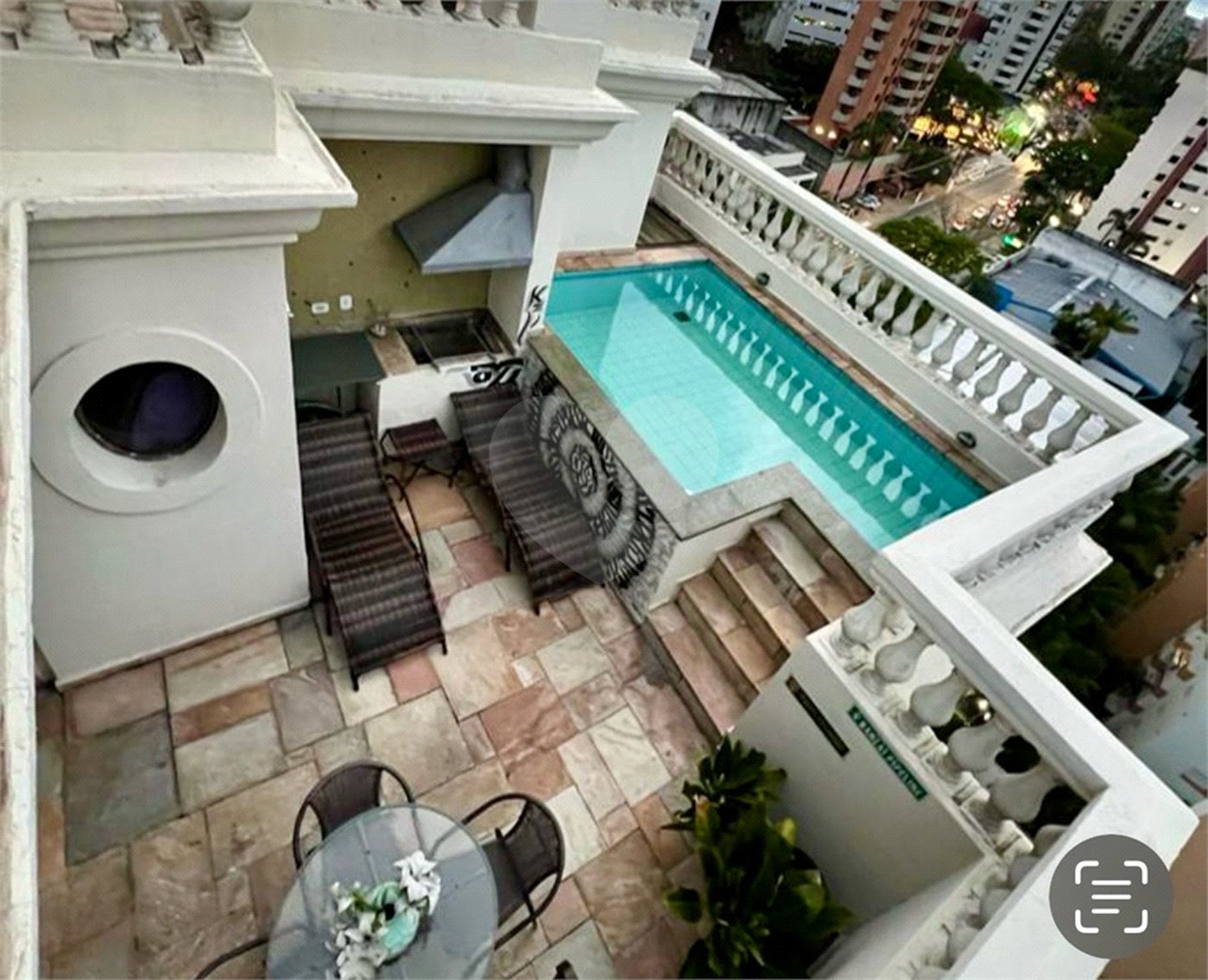 Apartamento à venda com 3 quartos, sendo 1 suíte,  em Vila Andrade, São Paulo, SP