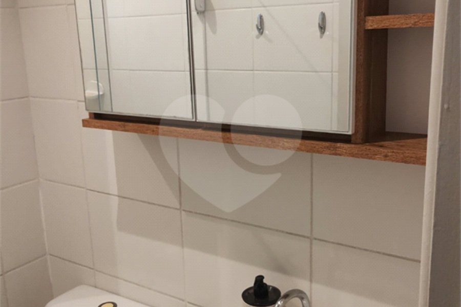JARAGUÁ – FIT JARAGUÁ. Apartamento lindinho, em condomínio praticamente novo, super organizado e agradável, em local tranquilo com vista livre.