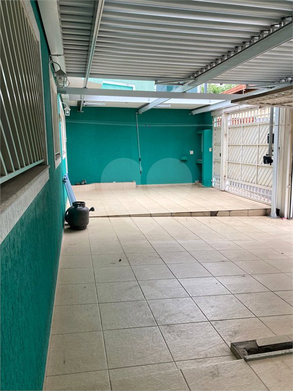 Sobrado à venda com 3 quartos, sendo 1 suíte, em Vila Constança, São Paulo, SP