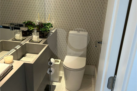 Apartamento à venda ou para alugar com 2 suítes em Água Branca, São Paulo, SP