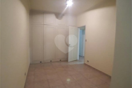 Casa Térrea para alugar com 1 quarto, sendo 3 suítes,  em Indianópolis, São Paulo, SP