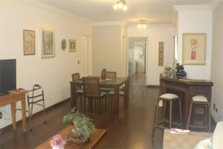 Apartamento à venda com 3 quartos, sendo 1 suíte, em Vila Andrade, São Paulo, SP