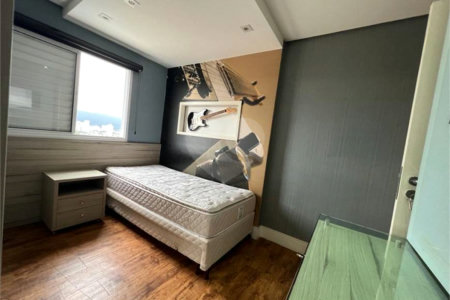 Apartamento à venda com 4 quartos, sendo 3 suítes,  em Vila Oliveira, Mogi das Cruzes, SP