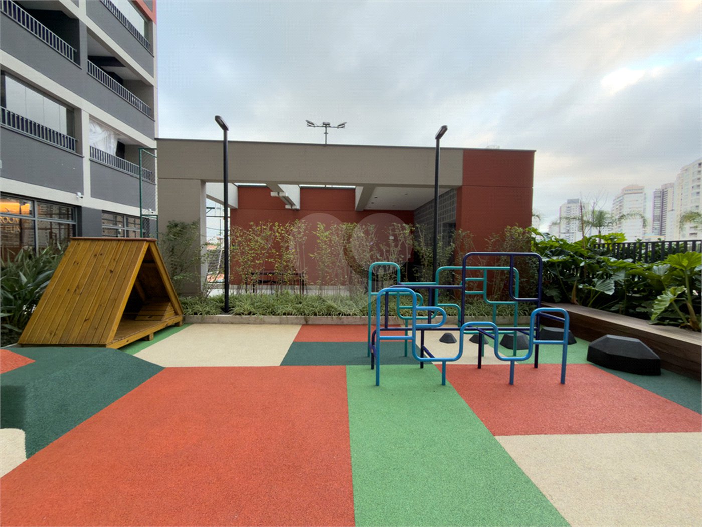 Apartamento à venda ou para alugar com 1 quarto em Vila Pompéia, São Paulo, SP
