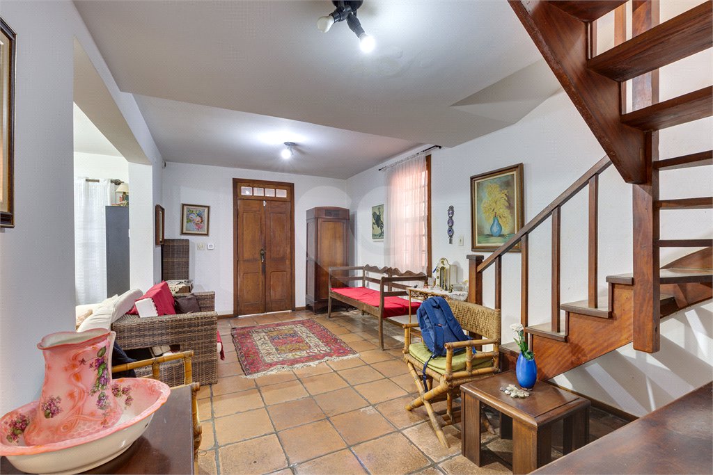 Sobrado à venda com 4 quartos, sendo 2 suítes, em Chácara Santo Antônio, São Paulo, SP