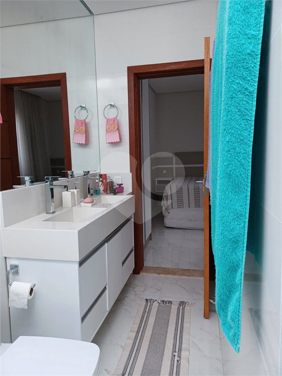 Casa à venda com 3 quartos, sendo 2 suítes, no condomínio Montreal Residence, Indaiatuba - SP