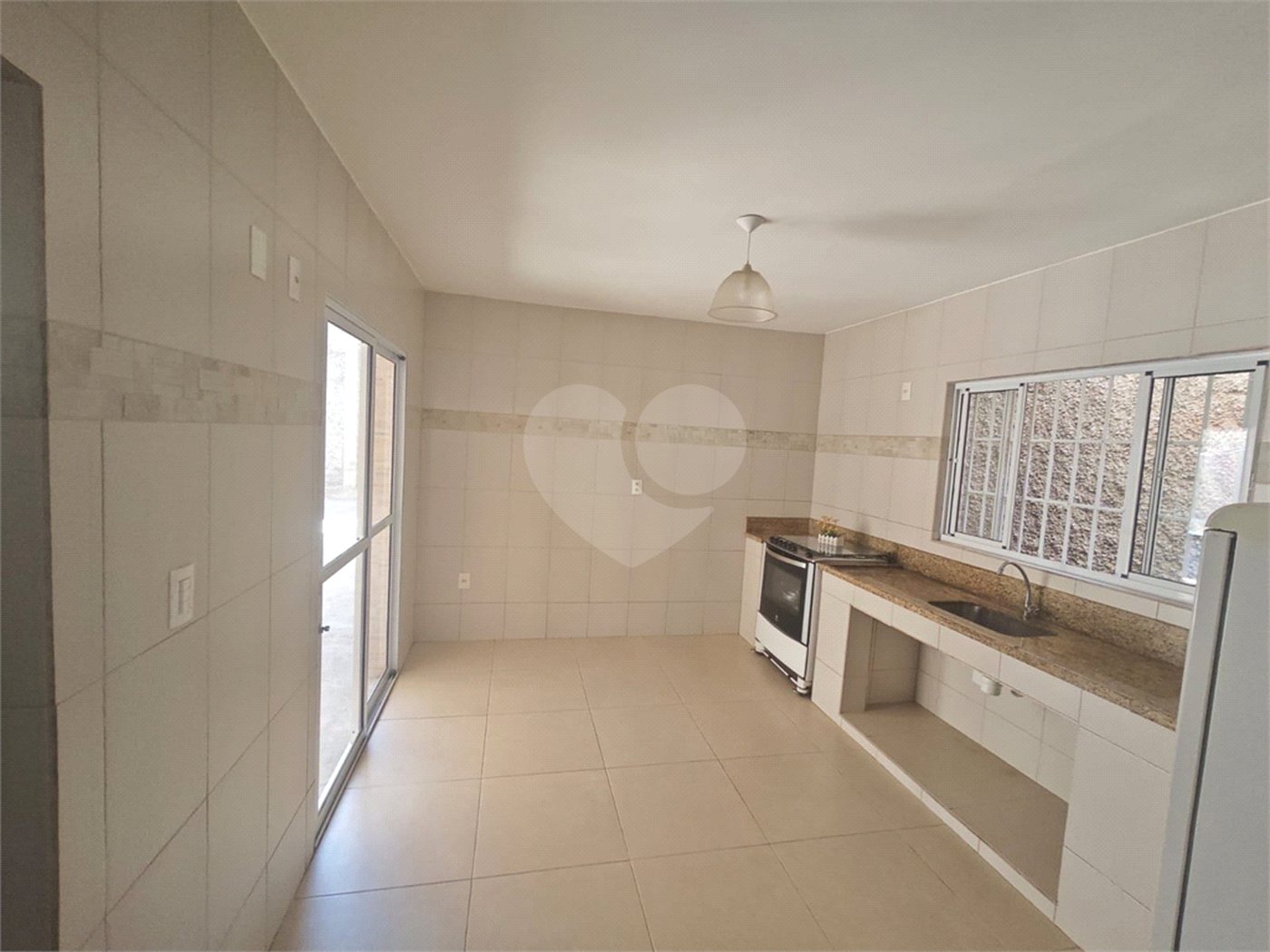 Casa à venda com 4 quartos, sendo 1 suíte,  em Anhanguera, São Paulo, SP