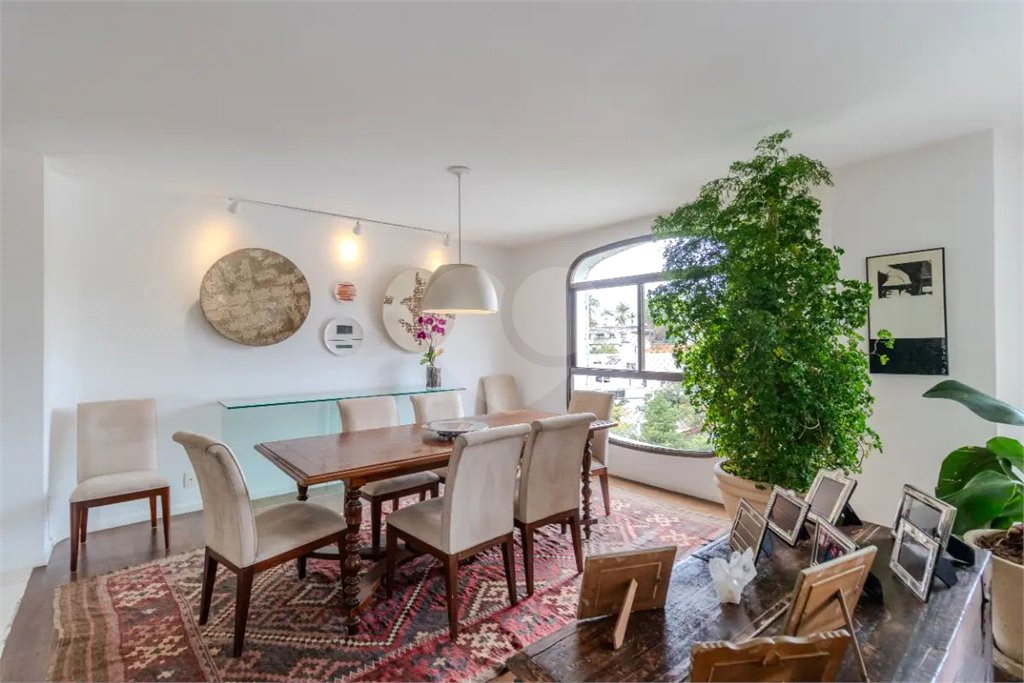 Apartamento à venda com 3 suítes em Vila Morumbi, São Paulo, SP