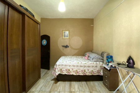 Casa à venda com 3 quartos em Jardim Santa Helena, Poá, SP