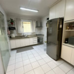Casa à venda com 3 quartos, sendo 1 suíte, no condomínio Residencial Villagio Vitória, Guarulhos - SP