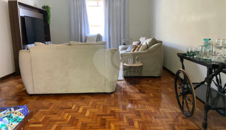 Casa à venda com 3 quartos, sendo 1 suíte,  no Centro, Araraquara, SP