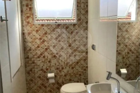 Sobrado à venda com 3 quartos em Vila Campestre, São Paulo, SP