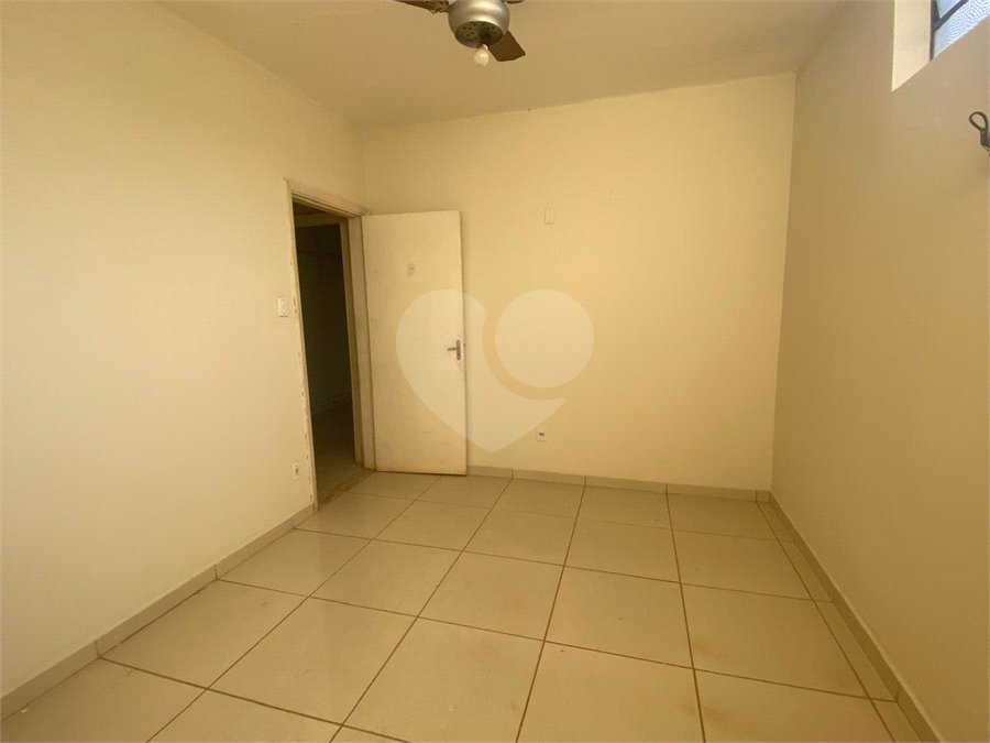 Casa à venda com 3 quartos, sendo 1 suíte, no Centro, Araraquara, SP