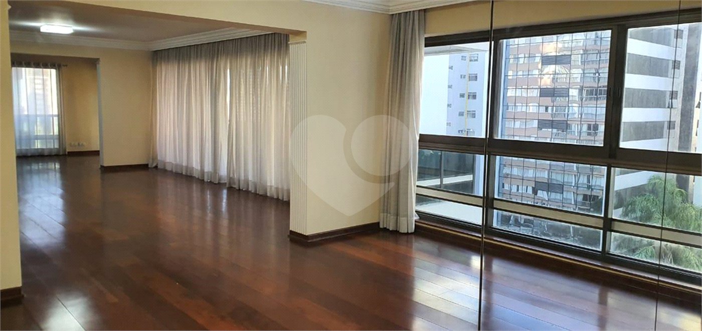 Apartamento à venda com 4 suítes em Santana, São Paulo, SP