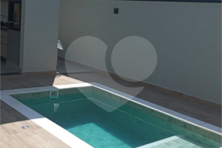 Casa à venda com 3 suítes no condomínio Jardim Residencial Dona Lucilla, Indaiatuba - SP