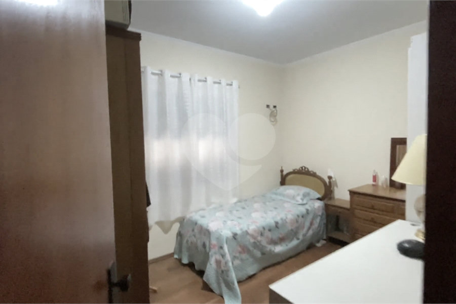 Casa à venda com 4 quartos, sendo 2 suítes, em Jardim Guanca, São Paulo, SP