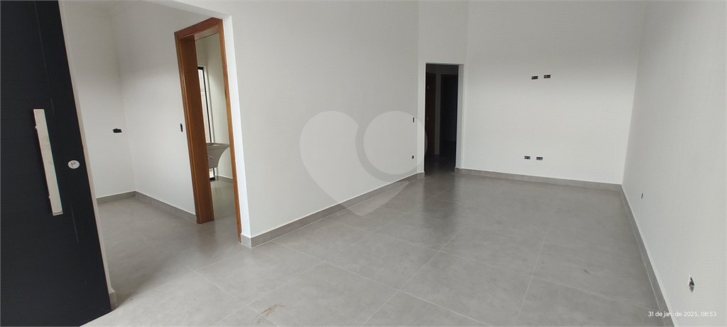Casa Térrea à venda com 3 quartos, sendo 1 suíte,  em Nova Cerejeira, Atibaia, SP