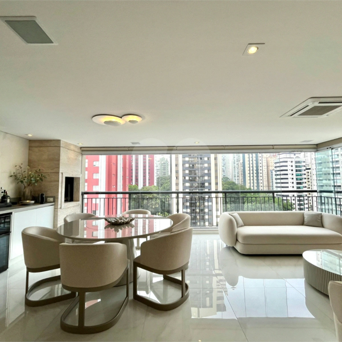 Apartamento à venda com 3 suítes em Vila Mascote, São Paulo, SP