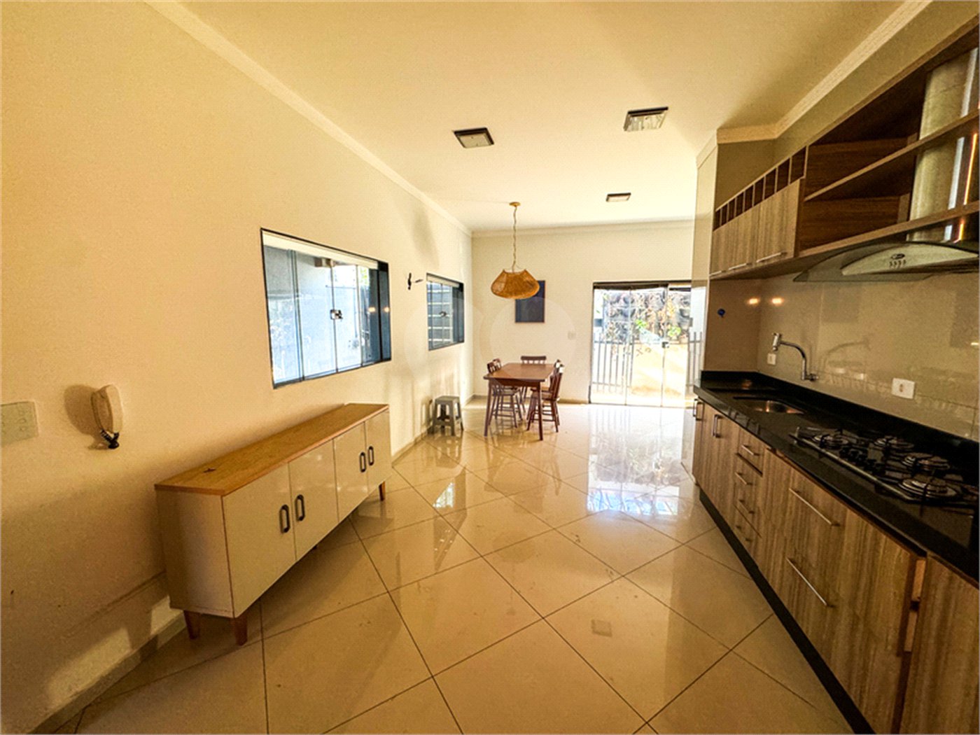 Casa à venda com 3 quartos, sendo 1 suíte, em Jardim Paranapunga, Três Lagoas, MS