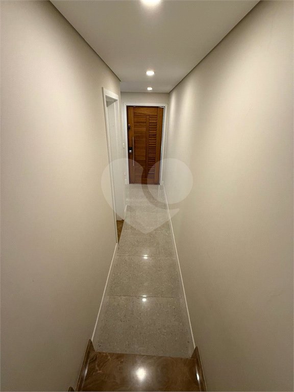 Sobrado à venda com 5 quartos, sendo 3 suítes, em Jardim Franca, São Paulo, SP