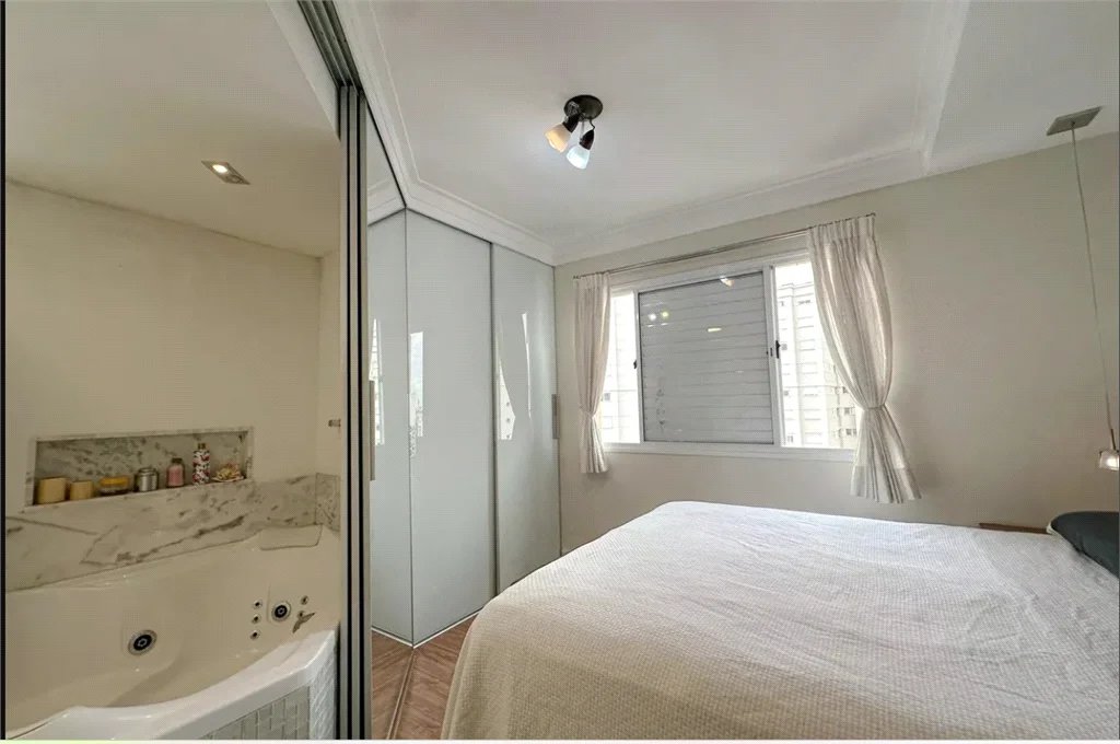 Apartamento à venda com 2 quartos, sendo 1 suíte, em Água Branca, São Paulo, SP
